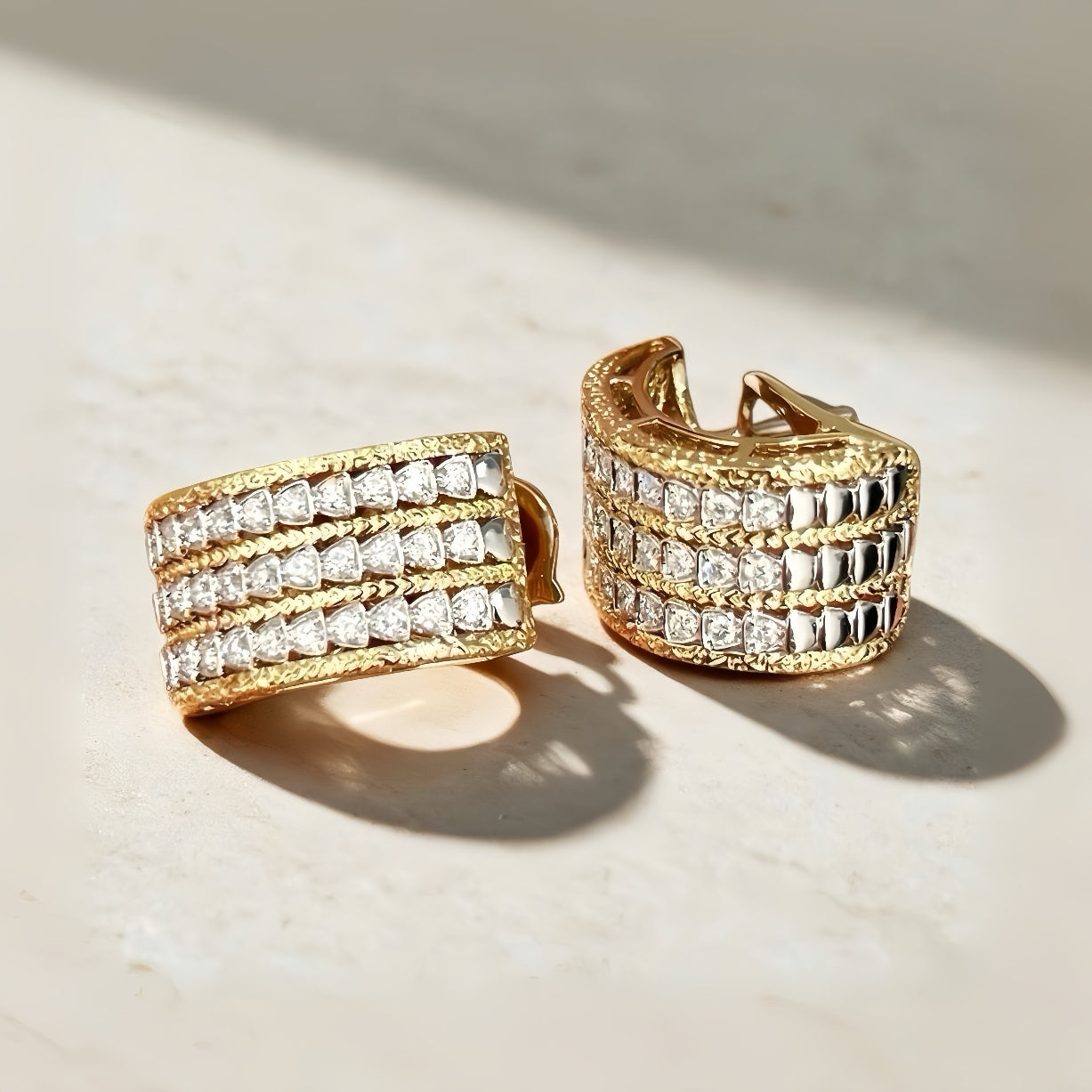 Vintage 18k Gold Diamond Earring (Item No. VT018）