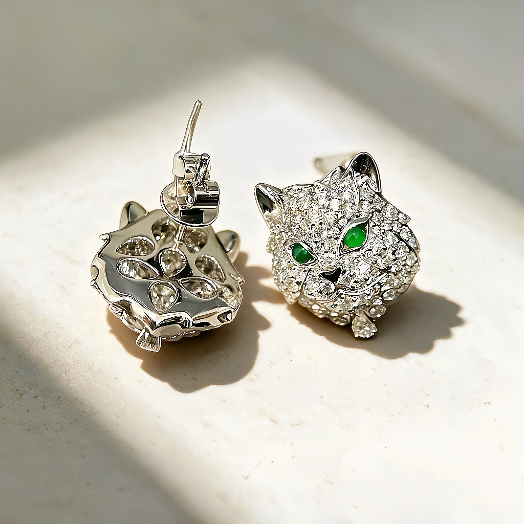 Cat 18k Gold Diamond Emerald Earring (Item No. VT437）