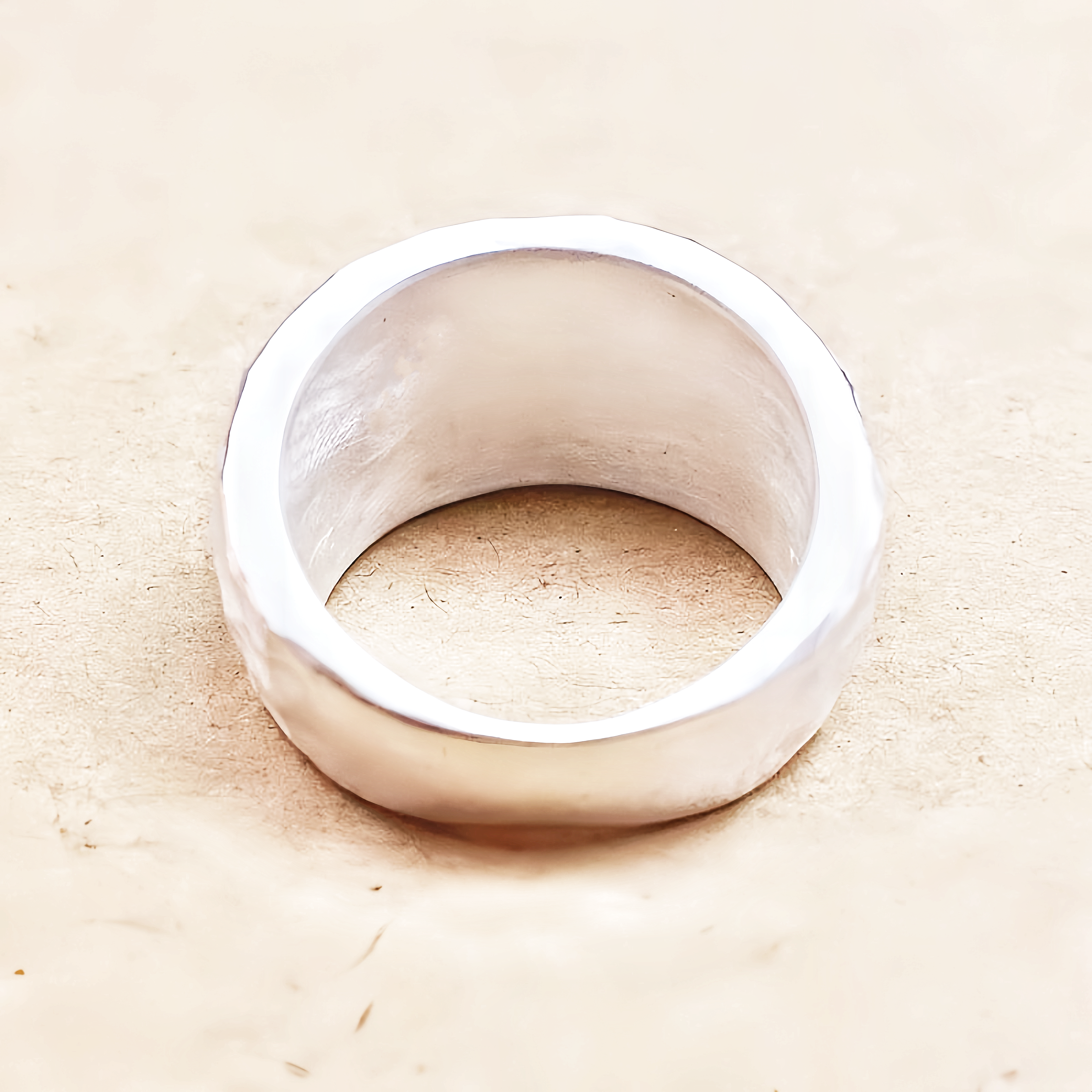 Hammered Silver Ring (Item No. R0141）