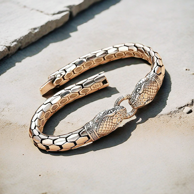 Snake Fashion Silver Bracelet (Item No. B0679）