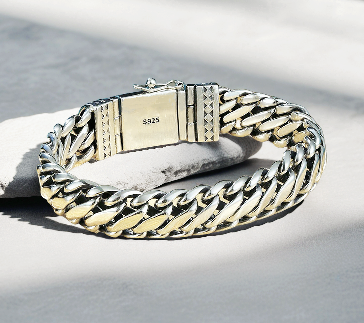 Fashion Silver Bracelet (Item No. B0696）