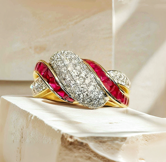 Vintage 18k Gold Diamond Ring (Item No. VT005）