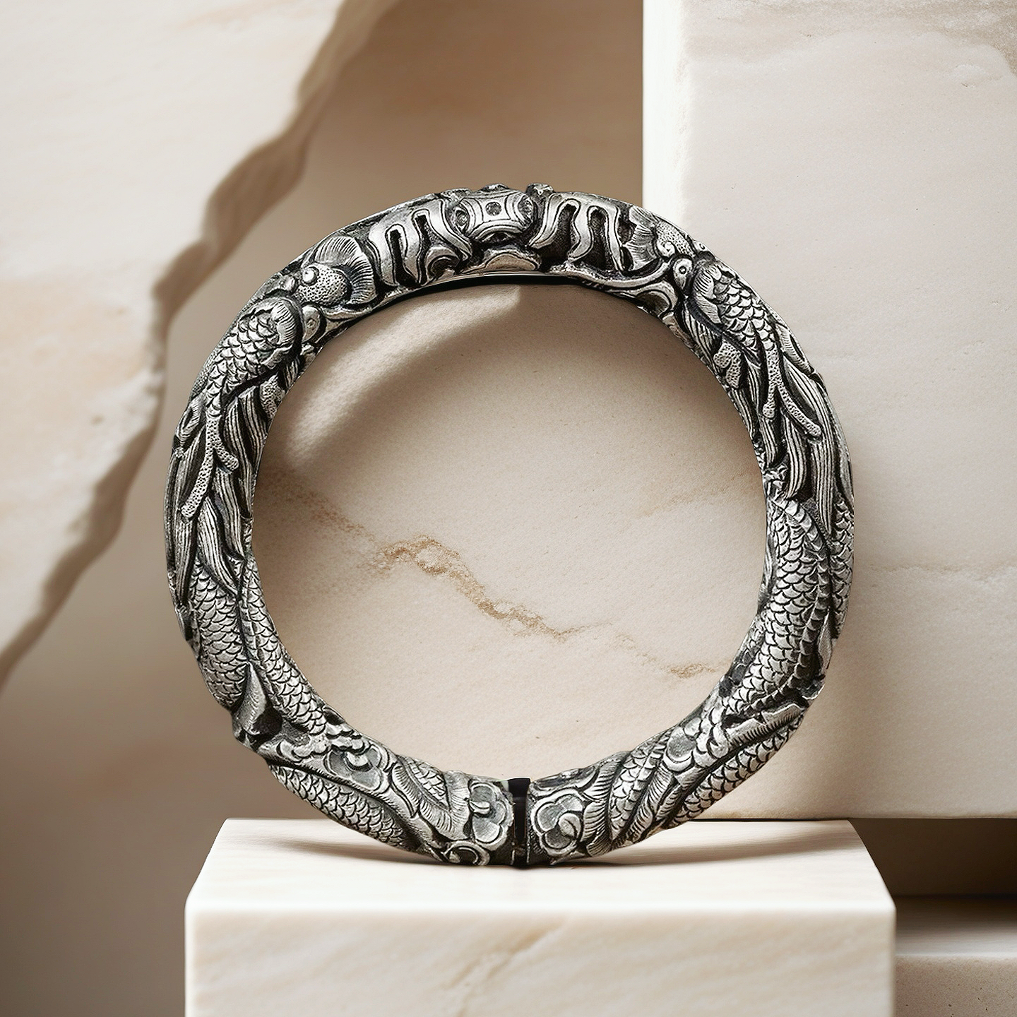 Two Dragons Silver Bangle (Item No. B0105)