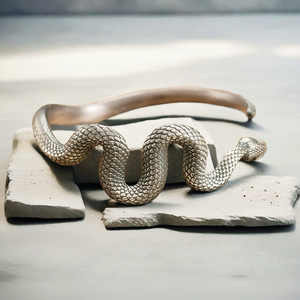 Snake Silver Bangle (Item No. B0142)