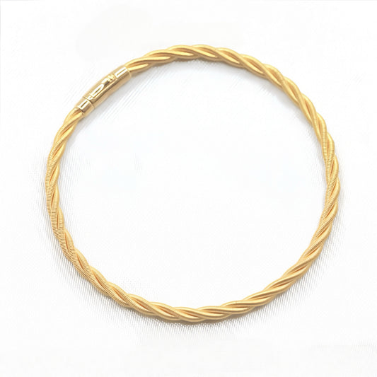 Twisted 18K Gold Bracelet (Item No. SR061CB)