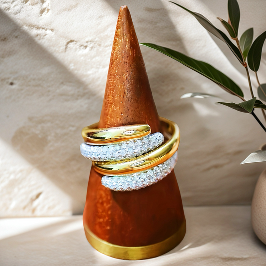 Tango Vintage 18k Gold Diamond Ring (Item No. VT029）