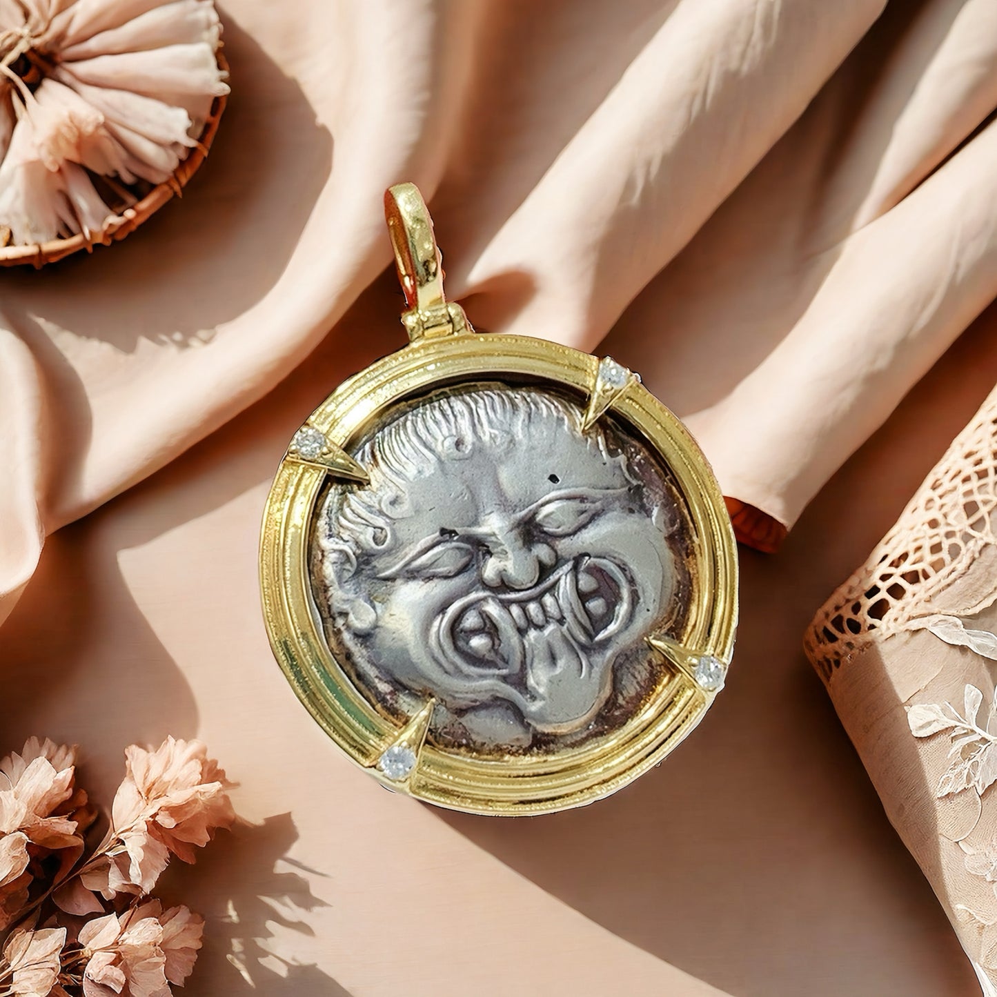 Gorgo Medusa Ancient Greek Coin Medallion 18K Gold Pendant (Item No. COIN040）