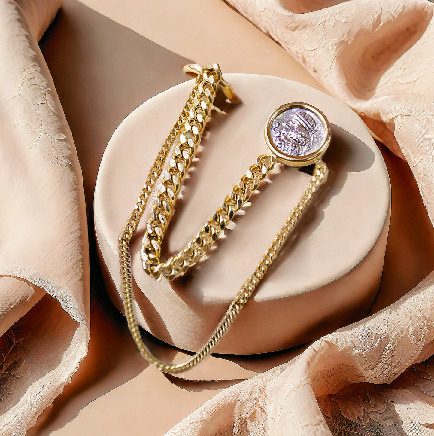 Parthian Emperor Ancient Coin Medallion 18K Gold Brooch (Item No. COIN055）