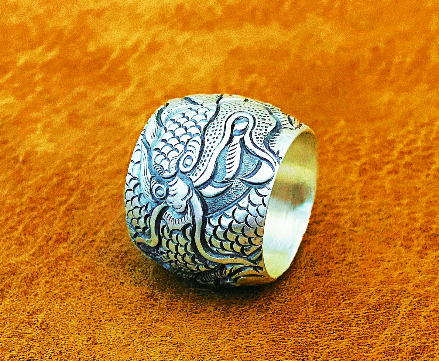 Large Dragon Silver Ring (Item No. R0117)
