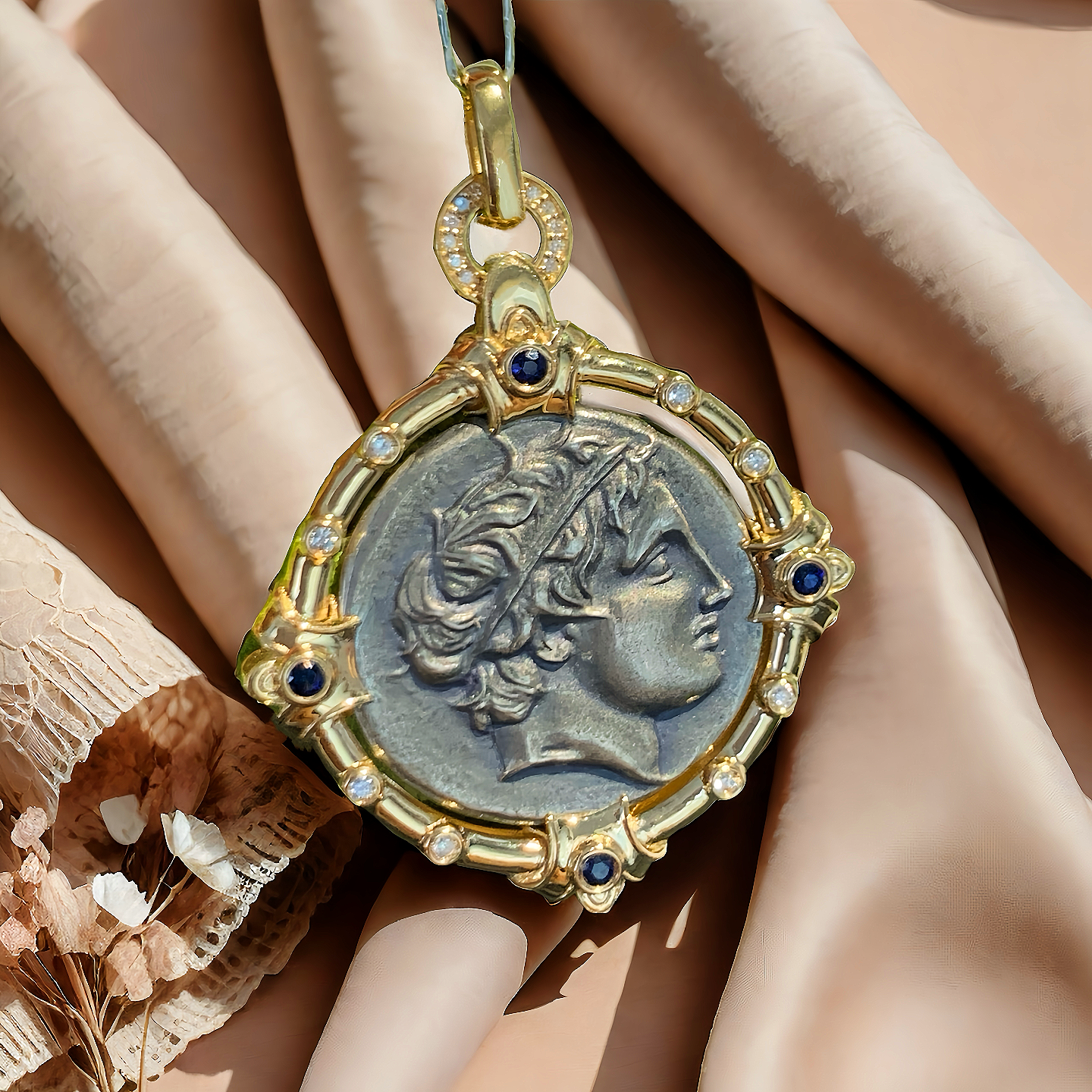 Macedonia Apollo With Horses Ancient Greek Coin Medallion 18K Gold Pendant (Item No. COIN073）