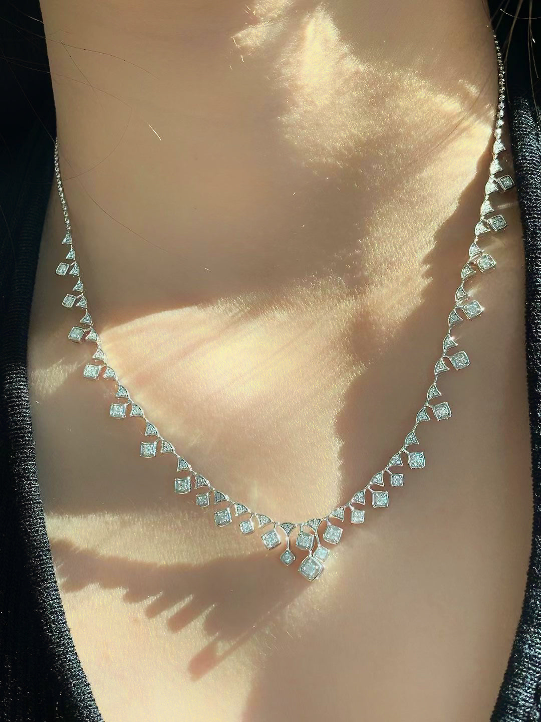 Vintage 18k Gold Diamond Necklace (Item No. VT208）