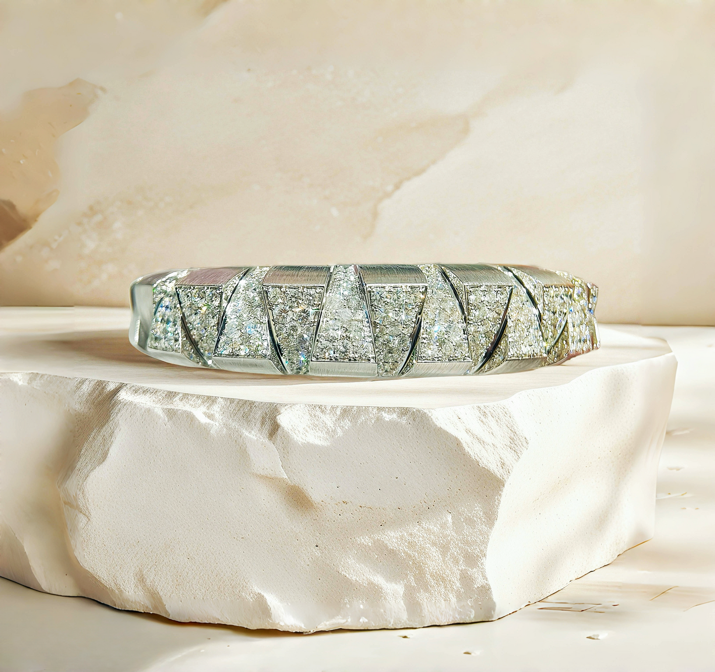 Vintage 18k Gold Diamond Bracelet (Item No. VT131）