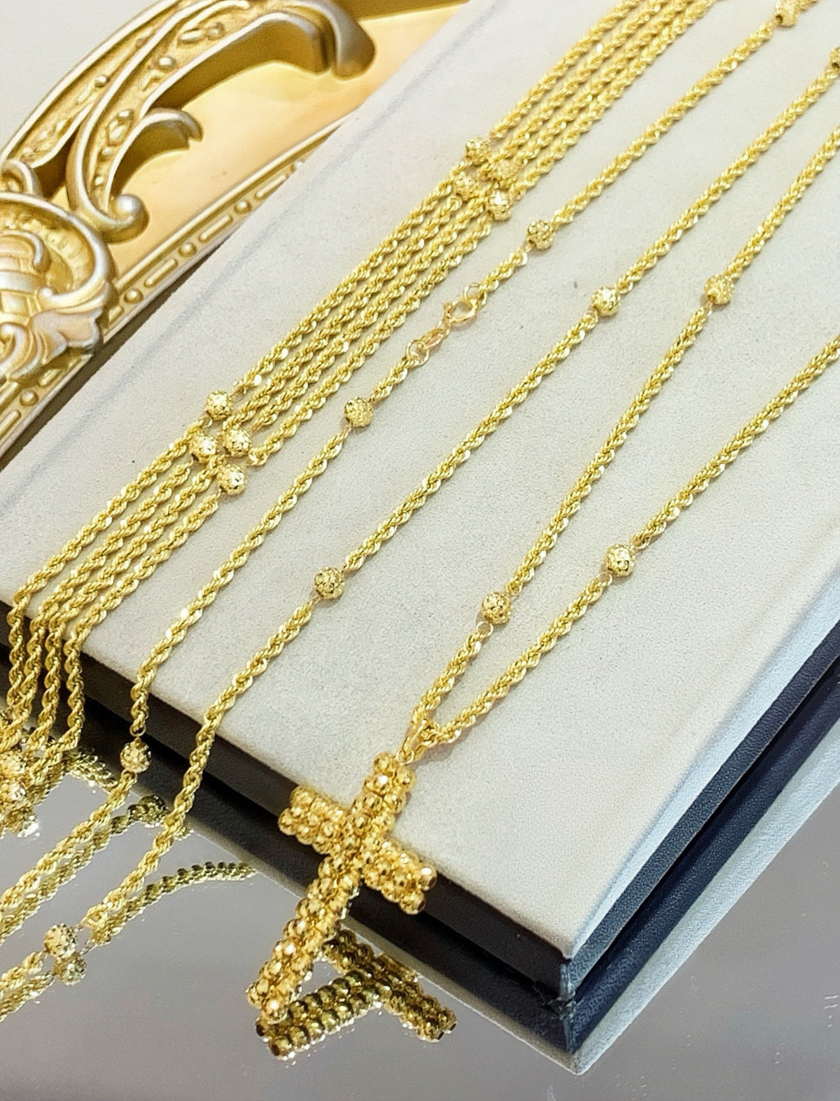 Classic 18k Gold Necklace (Item No. SJN009）