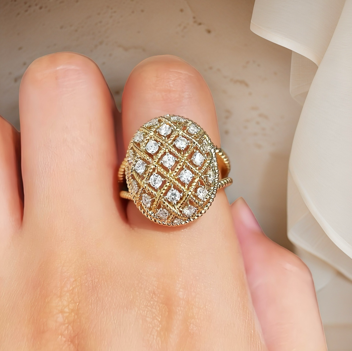 Vintage Stars 18k Gold Diamond Ring (Item No. VT011）