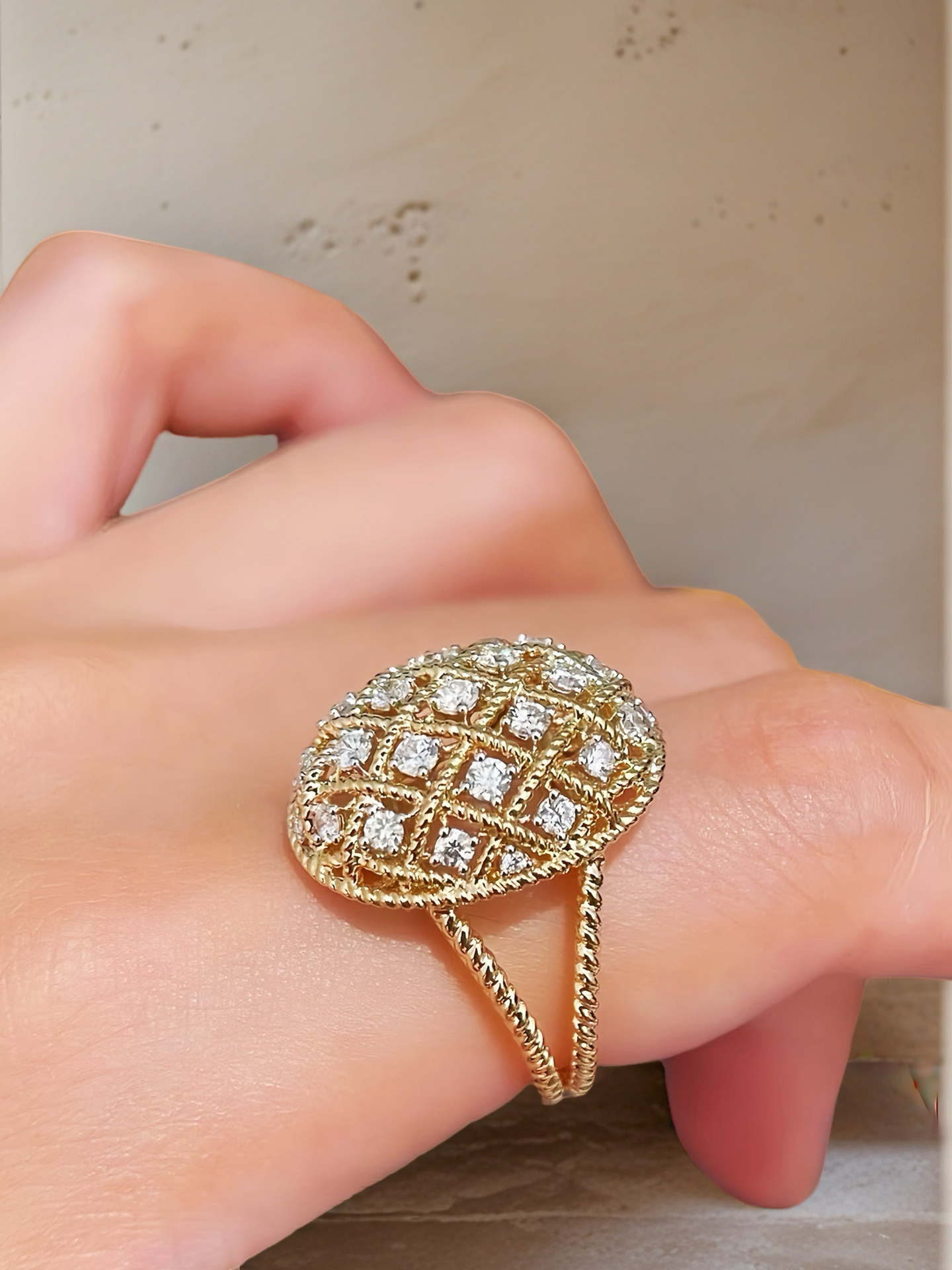 Vintage Stars 18k Gold Diamond Ring (Item No. VT011）