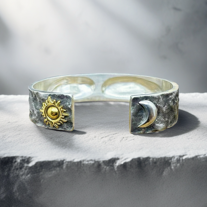 Genesis ＜The Creation Of Adam＞Silver bangle (Item No.SC039）