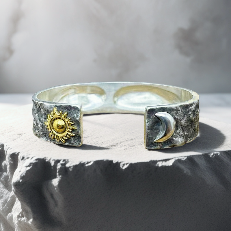 Genesis ＜The Creation Of Adam＞Silver bangle (Item No.SC039）