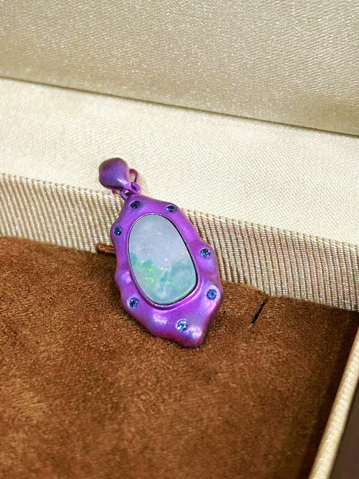 Anodized Titanium Purple Opal Pendant (Item No. TA003）