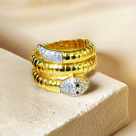 Snake 18k Gold Diamond Ring (Item No. VT248）