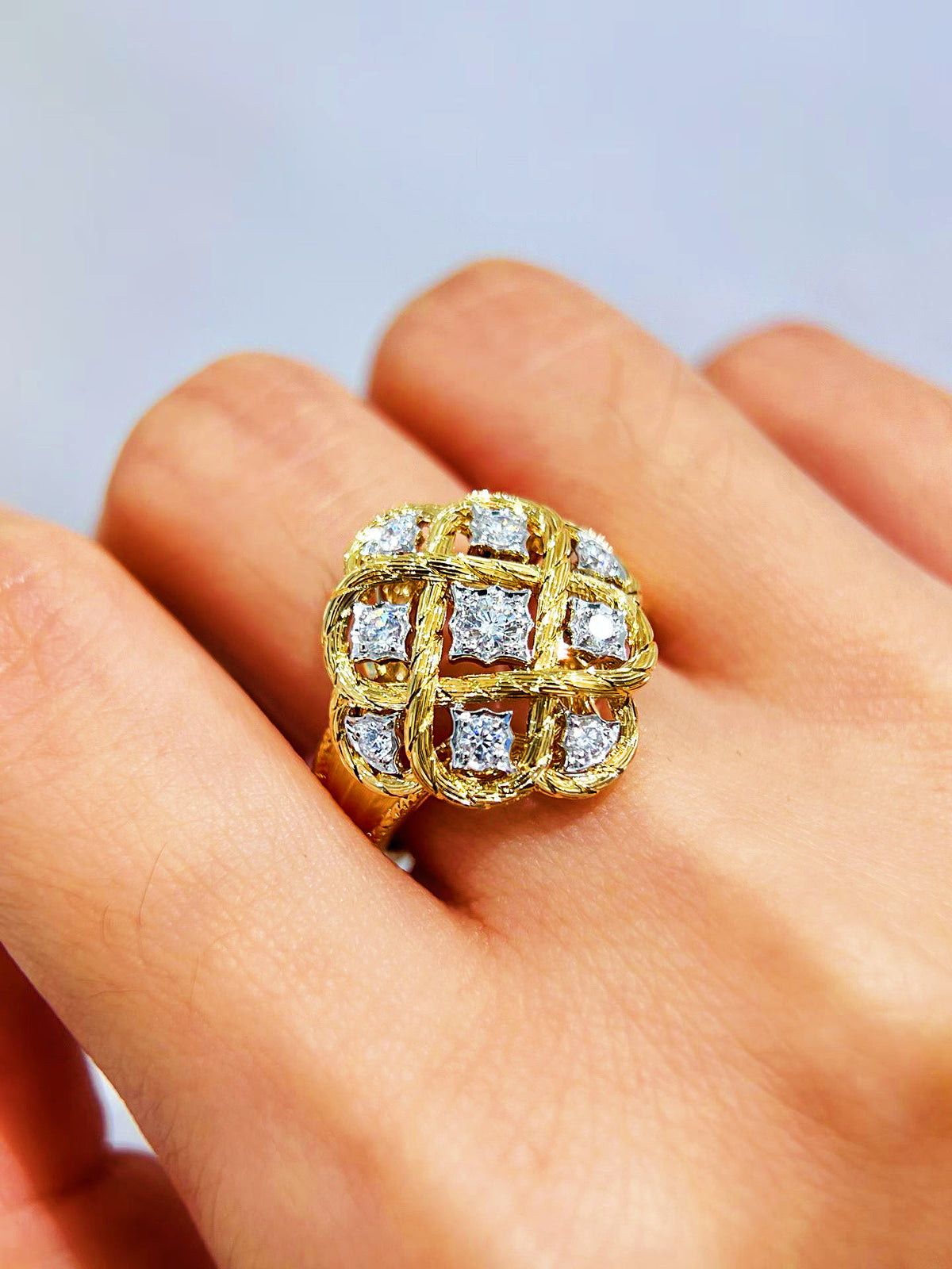Vintage 18k Gold Diamond Ring (Item No. VT539）