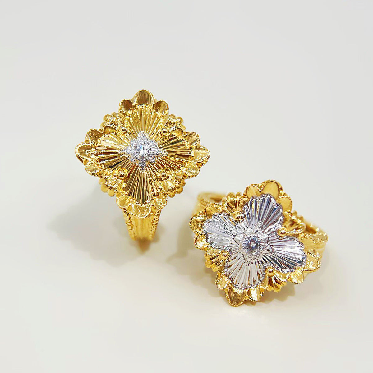 Vintage 18k Gold Diamond Ring (Item No. VT540）