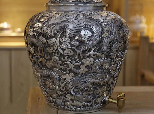 Nine Dragon Handengraved 999 Silver Liquor Barrel  (Item No.POT005)