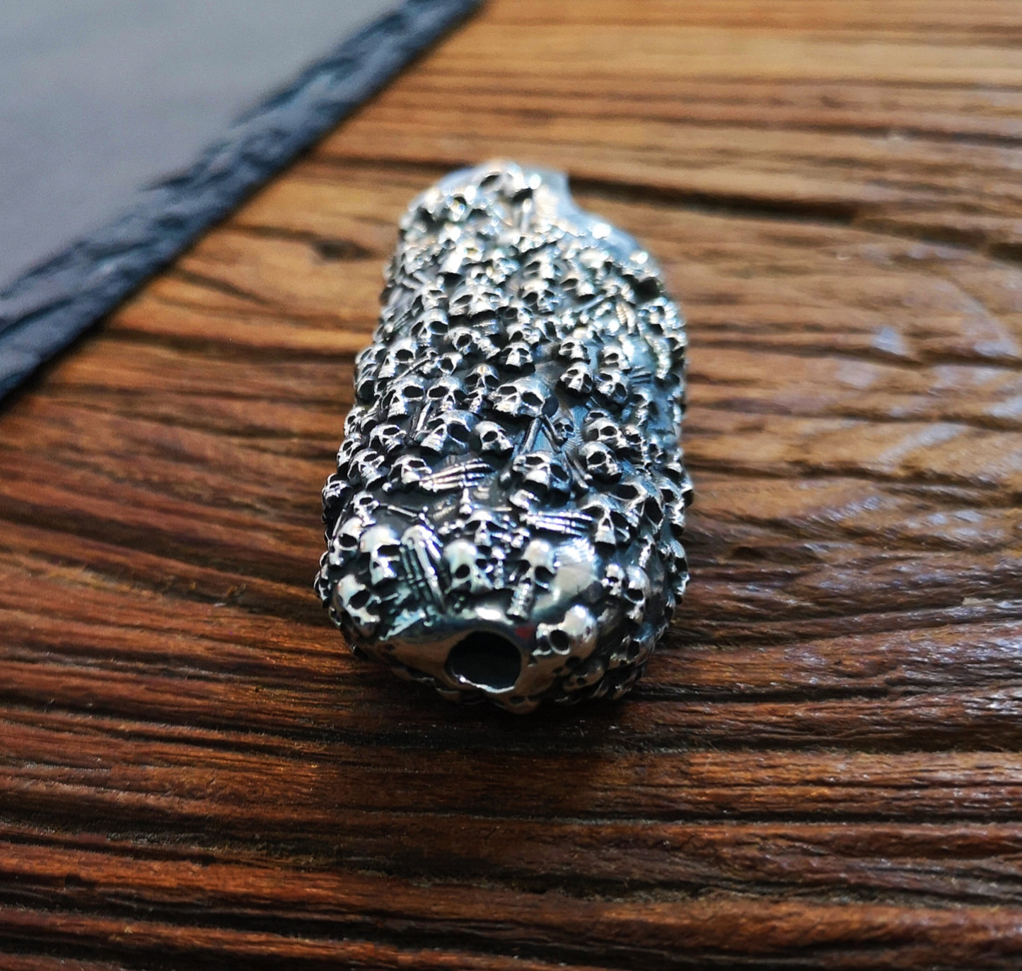 Gothic Burial Skull Silver Lighter Case (Item No. L0003) Tartaria Onlinestore