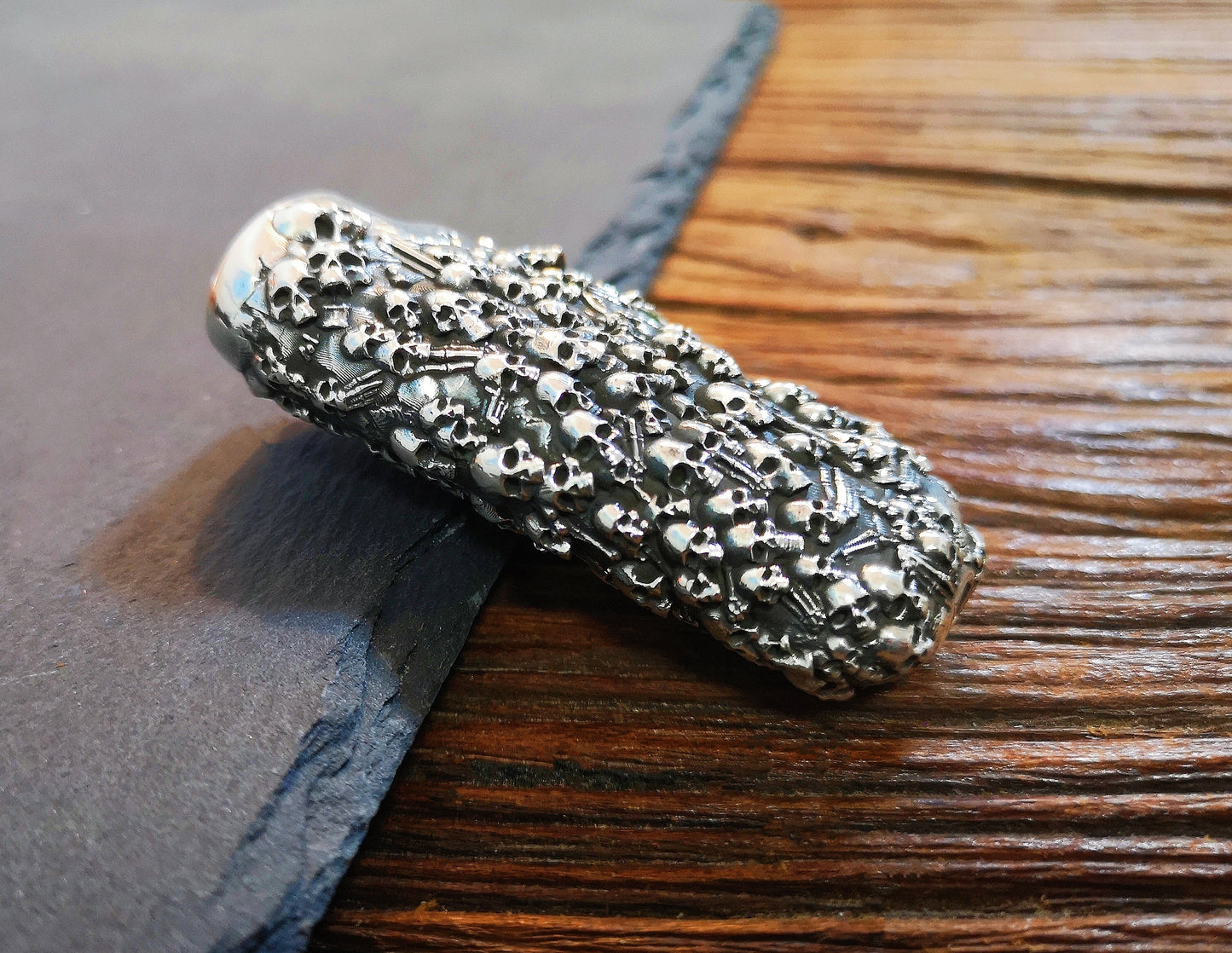 Gothic Burial Skull Silver Lighter Case (Item No. L0003) Tartaria Onlinestore