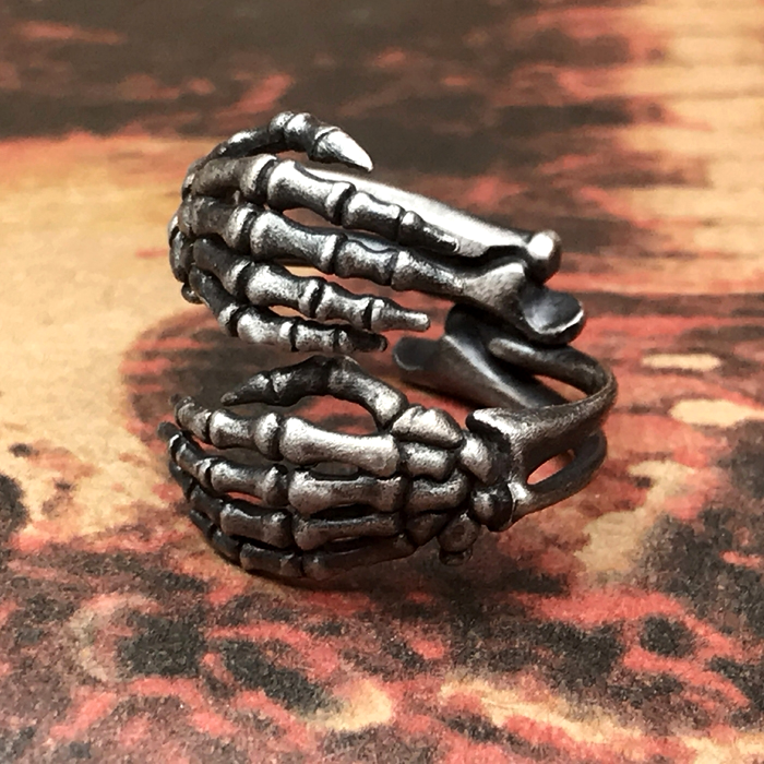 Hand Bones Silver Ring (Item No. R0128) Tartaria Onlinestore